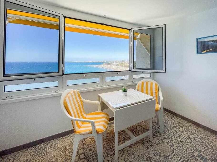 מספאלומס Ocean Front Apartment מראה חיצוני תמונה